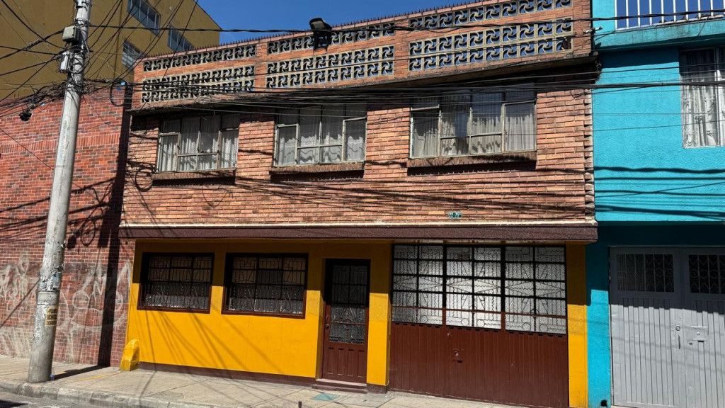 Casa en venta Cundinamarca Bogotá Olaya 298 m2 Habitaciones 10 Baños 4 Garajes 3 Precio $990000000