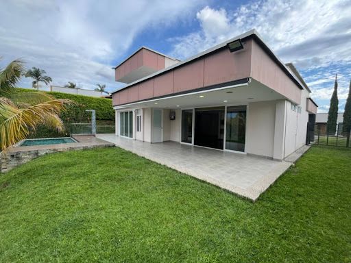 Casa Campestre en arriendo Risaralda Pereira Pereira 340 m2 Habitaciones 5 Baños 4 Garajes 3 Precio $7500000