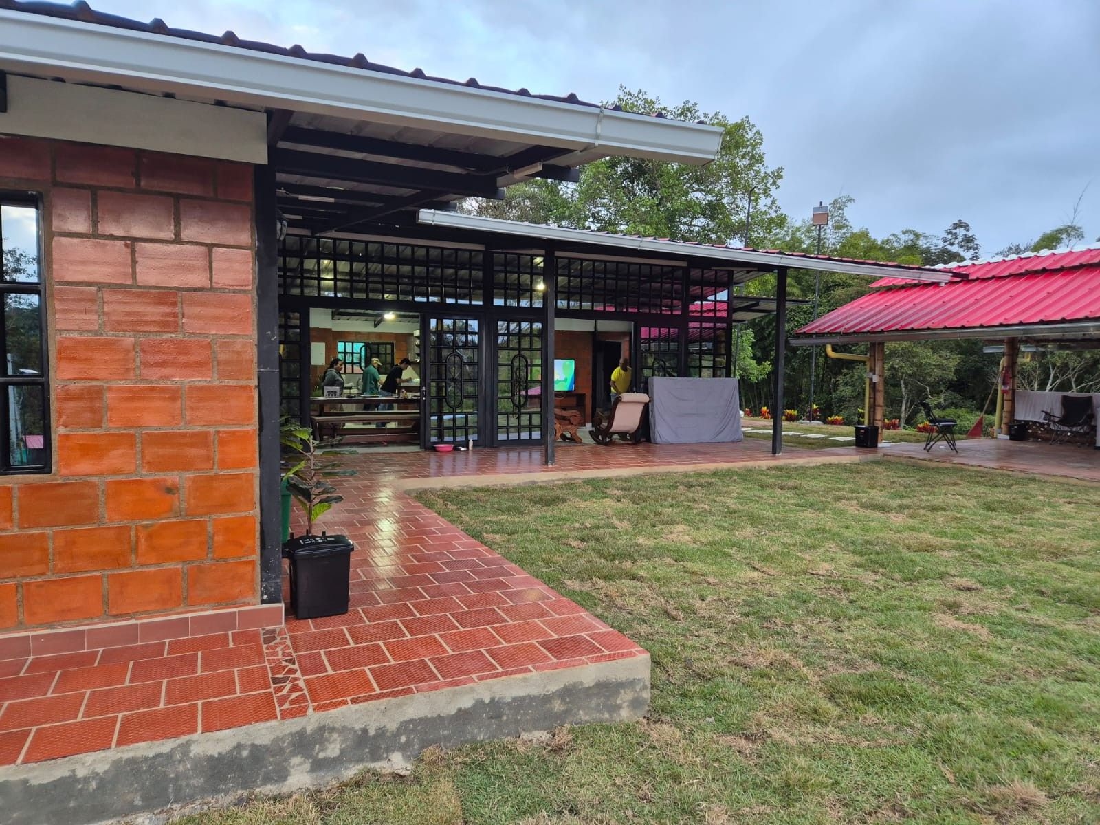 Casa en venta Valle Del Cauca Yumbo Yumbo 180 m2 Habitaciones 5 Baños 3 Garajes 10 Precio $600000000