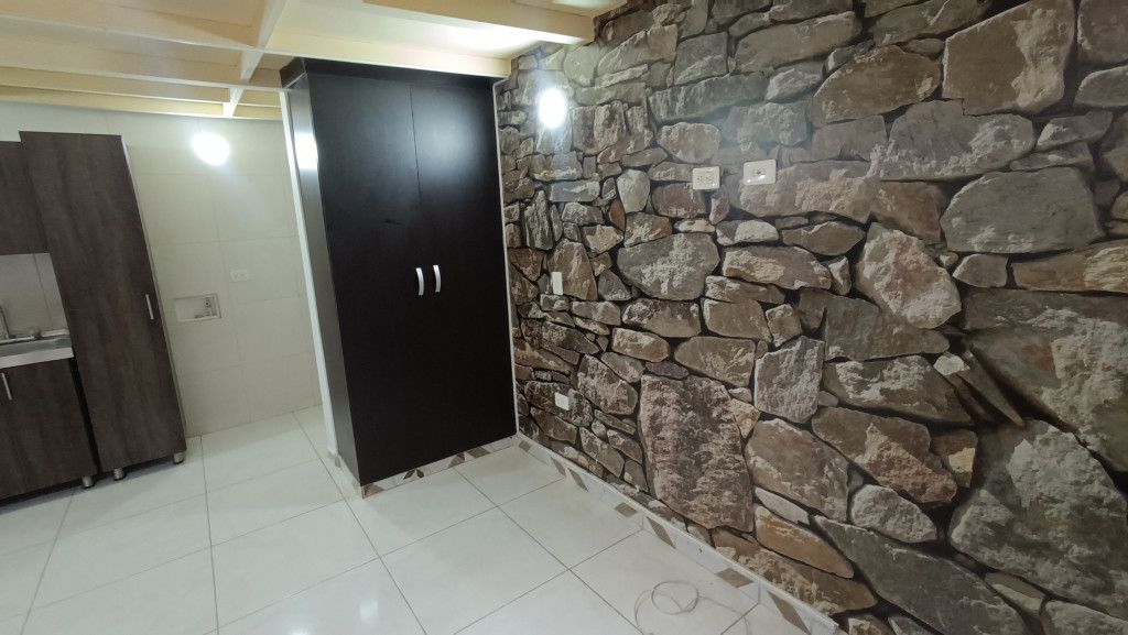 Apartaestudio en arriendo Antioquia Medellín San Javier No2 50 m2 Habitaciones 1 Baños 1 Garajes 0 Precio $1300000