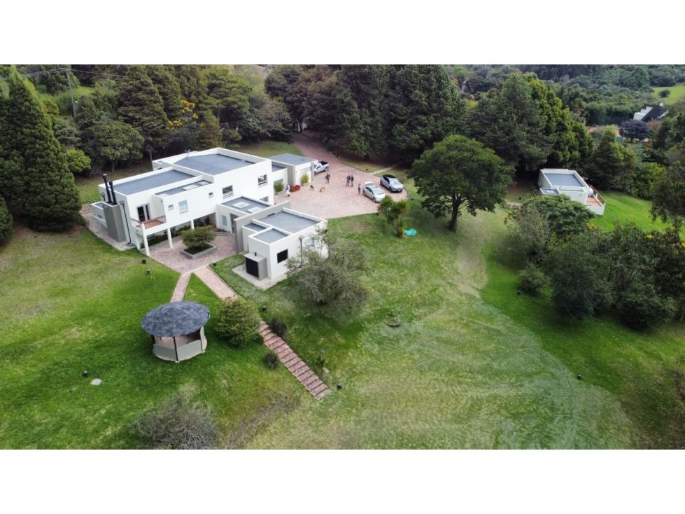 Casa en venta Cundinamarca Chía Chia 560 m2 Habitaciones 6 Baños 6 Garajes 10 Precio $4600000000
