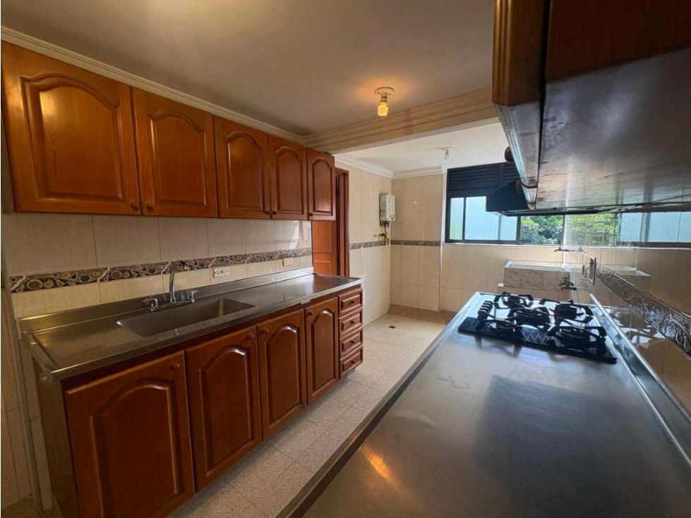 Apartamento en arriendo Antioquia Medellín Santa Maria De Los Angeles 137 m2 Habitaciones 3 Baños 2 Garajes 2 Precio $5000000