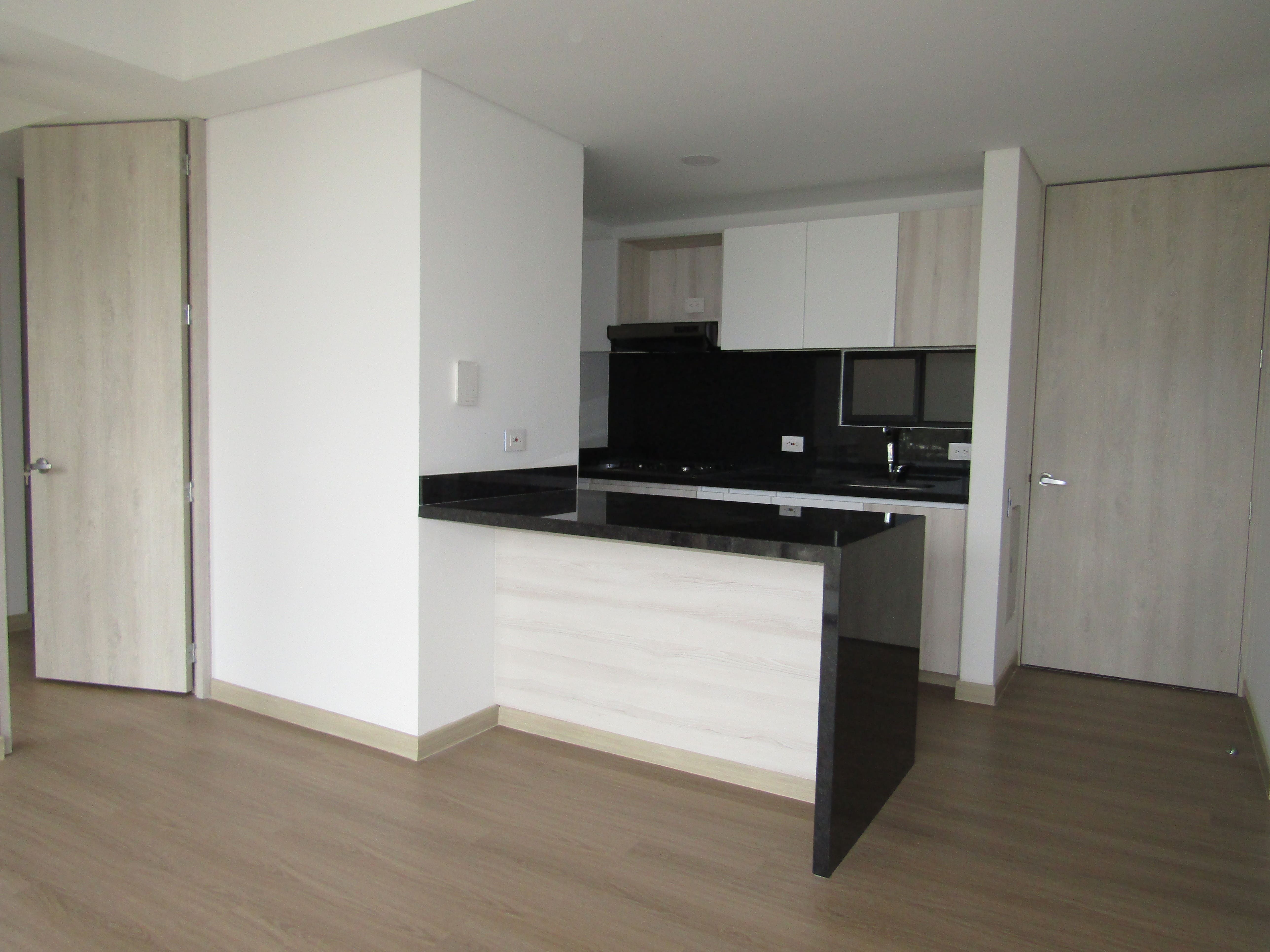 Apartamento en arriendo Risaralda Pereira El Dorado 64 m2 Habitaciones 2 Baños 2 Garajes 1 Precio $2400000