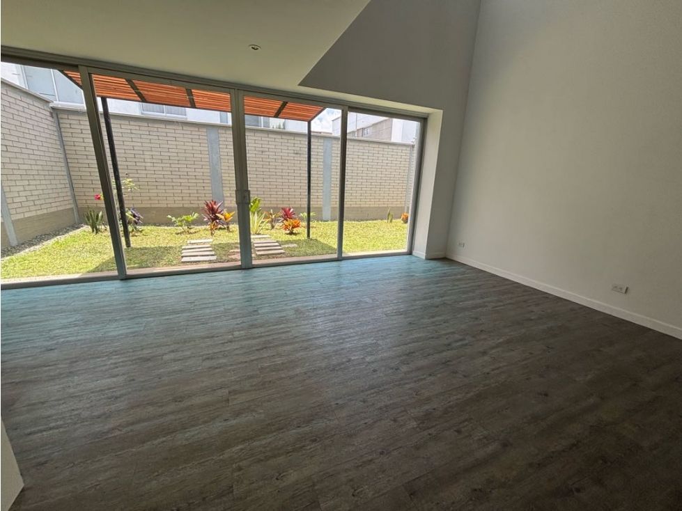 Casa en arriendo Antioquia Rionegro Rionegro 220 m2 Habitaciones 4 Baños 3 Garajes 2 Precio $7000000