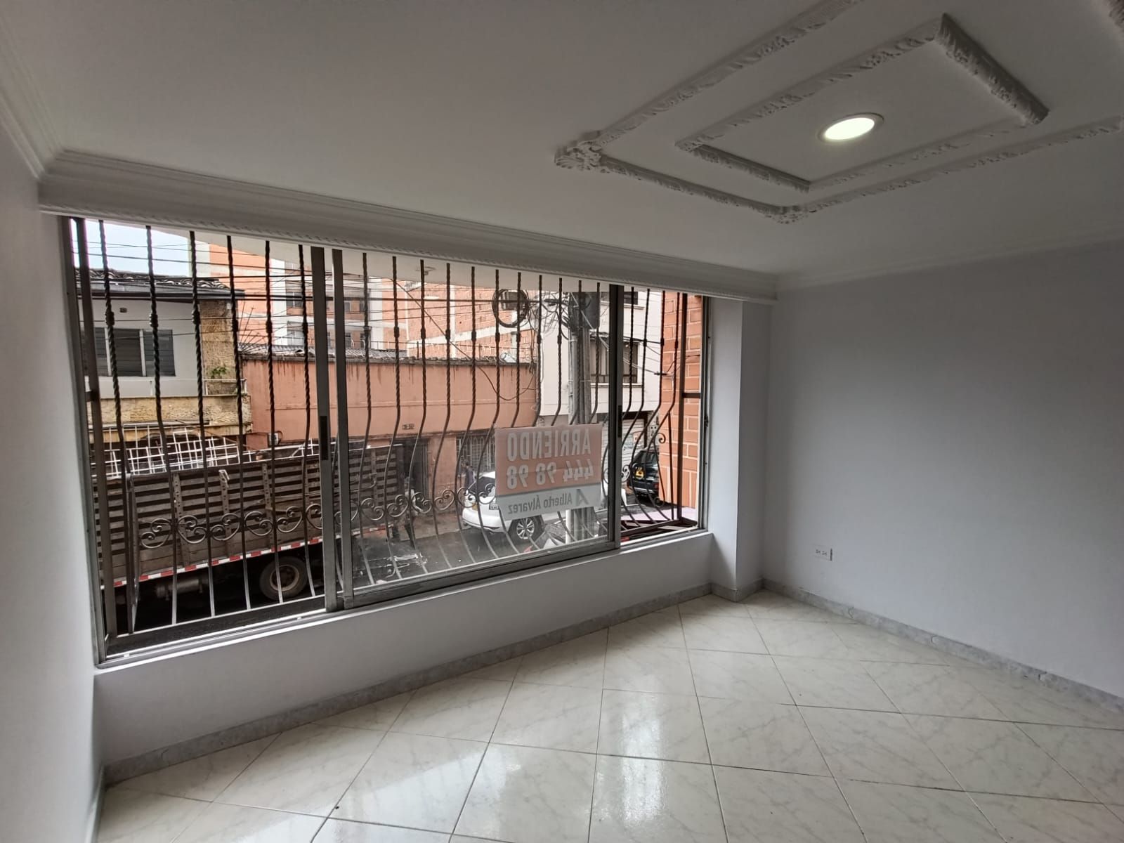 Apartamento en arriendo Antioquia Medellín Belen 65 m2 Habitaciones 3 Baños 2 Garajes 1 Precio $2200000