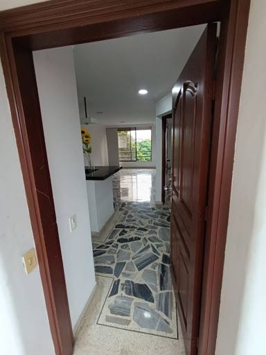 Apartaestudio en venta Valle Del Cauca Cali Urbanización La Flora 55 m2 Habitaciones 1 Baños 1 Garajes 1 Precio $286000000
