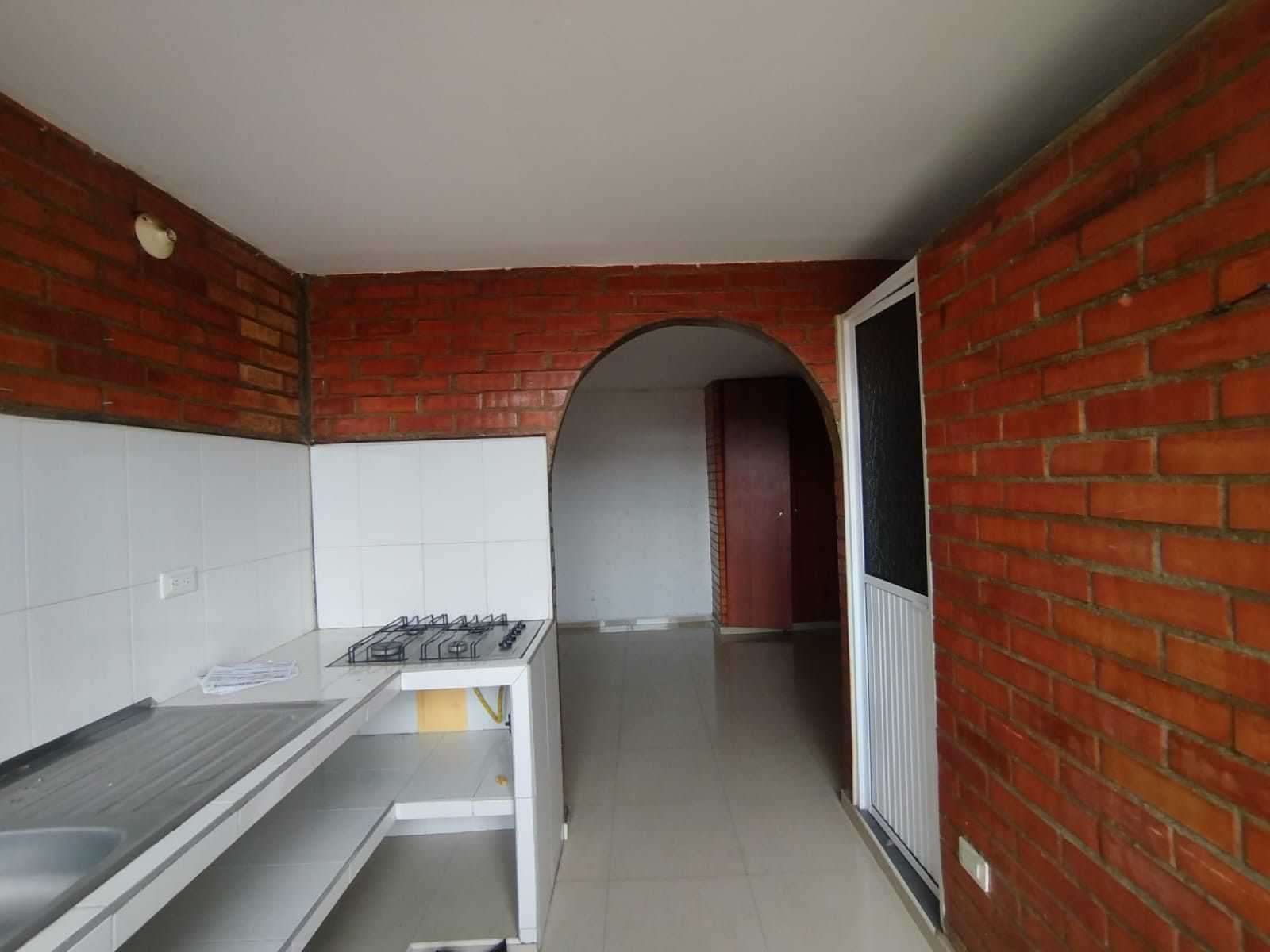Apartamento en arriendo Valle Del Cauca Cali El Recuerdo 38 m2 Habitaciones 1 Baños 1 Garajes 0 Precio $550000