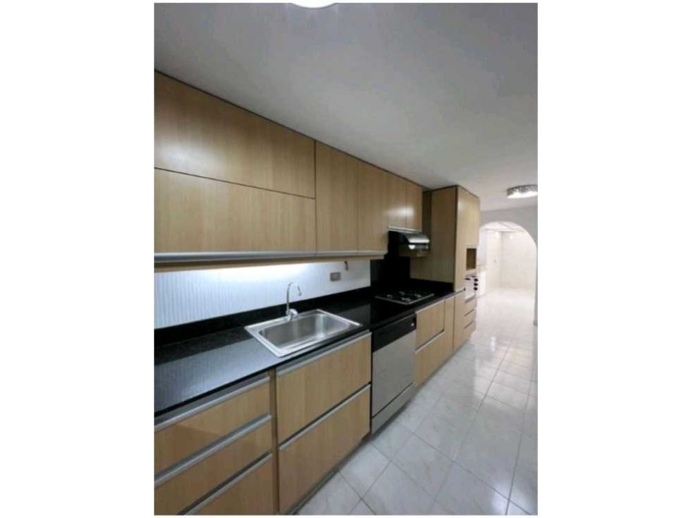 Casa en venta Antioquia Envigado Pontevedra 204 m2 Habitaciones 4 Baños 4 Garajes 1 Precio $1140000000