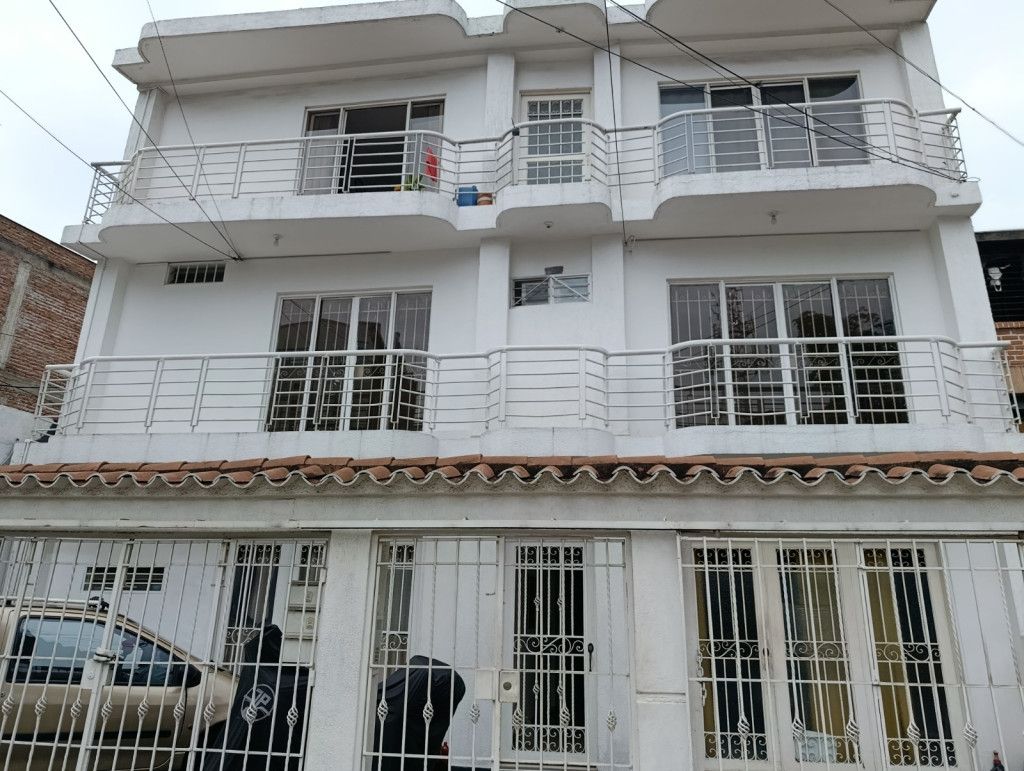 Apartamento en venta Valle Del Cauca Cali Champagnat 95 m2 Habitaciones 3 Baños 3 Garajes 0 Precio $280000000
