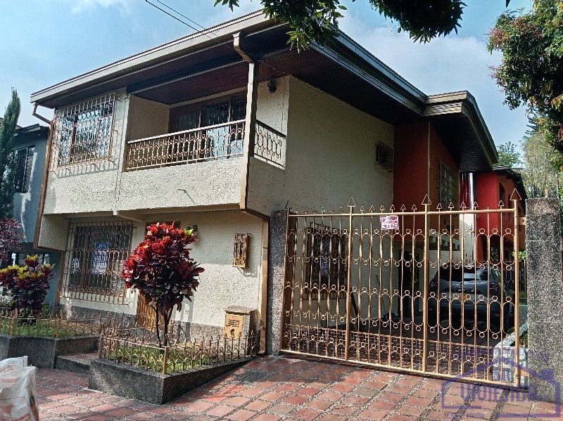 Casa en arriendo Antioquia Medellín Cristo Rey 157 m2 Habitaciones 4 Baños 2 Garajes 1 Precio $4200000