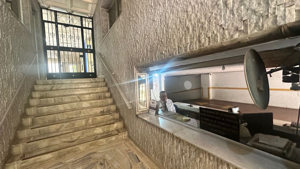 Apartamento en arriendo Valle Del Cauca Cali Granada 112 m2 Habitaciones 2 Baños 2 Garajes 0 Precio $2280000