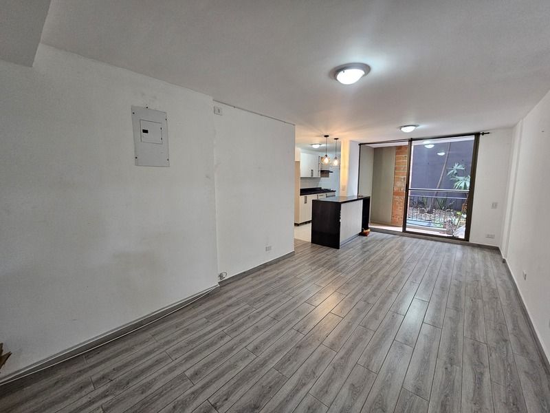 Apartamento en arriendo Antioquia Medellín Castropol 90 m2 Habitaciones 3 Baños 2 Garajes 1 Precio $4200000