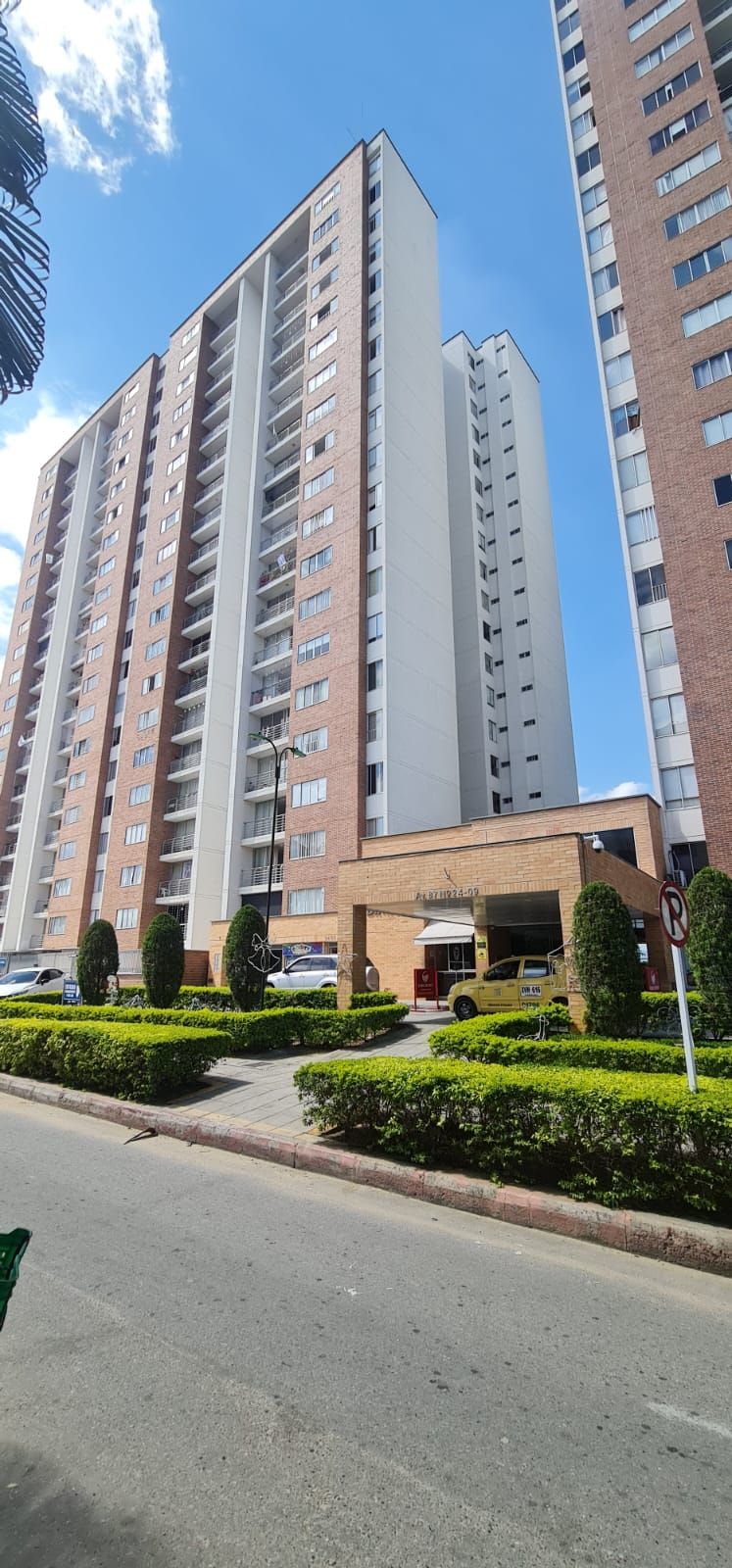 Apartamento en arriendo Santander Bucaramanga Provenza 74 m2 Habitaciones 3 Baños 2 Garajes 1 Precio $2385000