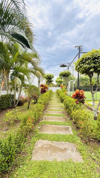 Casa en venta Huila Neiva Neiva 320 m2 Habitaciones 5 Baños 6 Garajes 0 Precio $1050000000