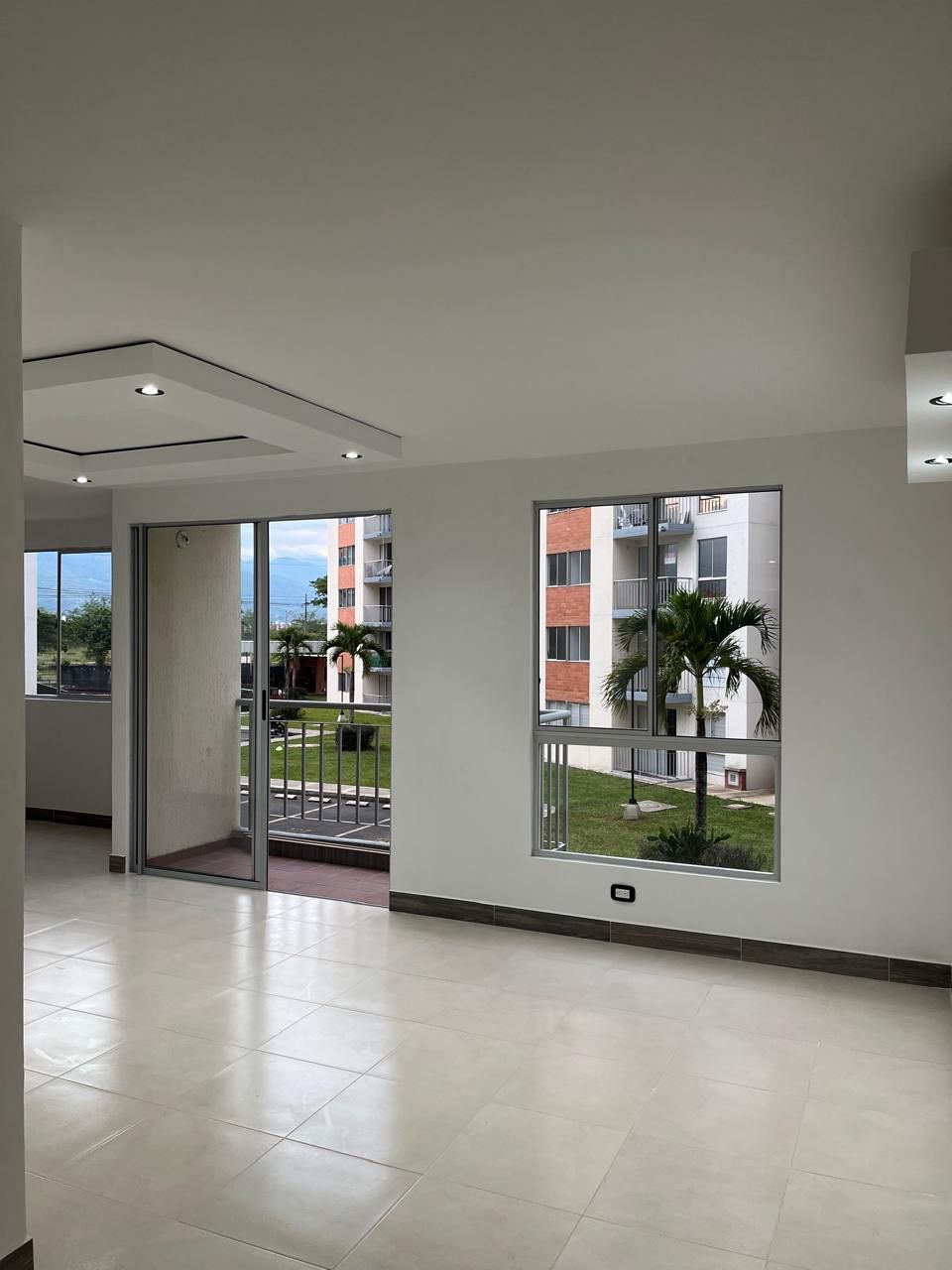 Apartamento en venta Valle Del Cauca Jamundí Los Naranjos 57 m2 Habitaciones 3 Baños 2 Garajes 1 Precio $208000000