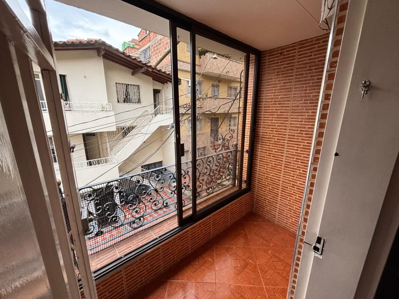 Apartamento en venta Antioquia Medellín Gerona 84 m2 Habitaciones 2 Baños 2 Garajes 0 Precio $322000000