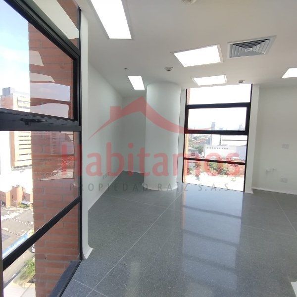 Oficina en arriendo Antioquia Medellín San Diego 32 m2 Habitaciones 0 Baños 1 Garajes 1 Precio $4500000