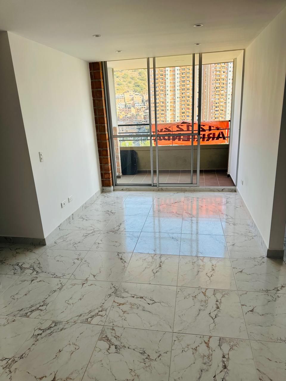 Apartamento en venta Antioquia Bello Nazareth 64 m2 Habitaciones 3 Baños 2 Garajes 1 Precio $340000000