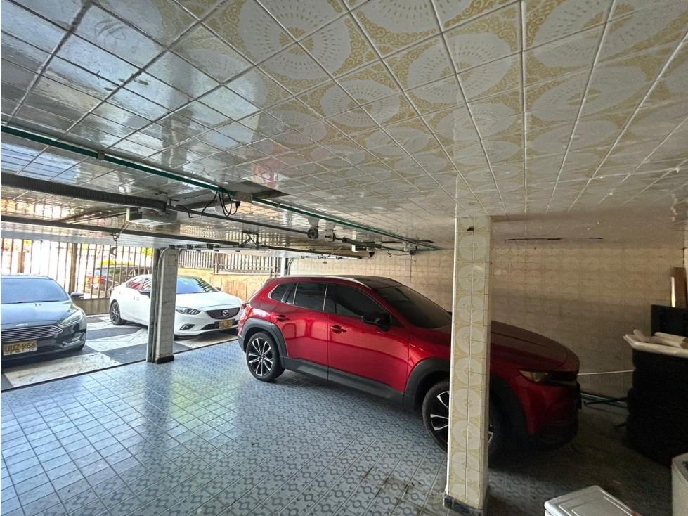 Casa en arriendo o venta Atlántico Barranquilla La Cumbre 480 m2 Habitaciones 5 Baños 7 Garajes 4 Precio venta $1400000000 Precio arriendo $10000000
