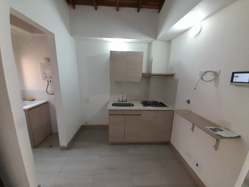 Apartamento en arriendo Antioquia Medellín La Floresta 30 m2 Habitaciones 1 Baños 1 Garajes 0 Precio $1700000