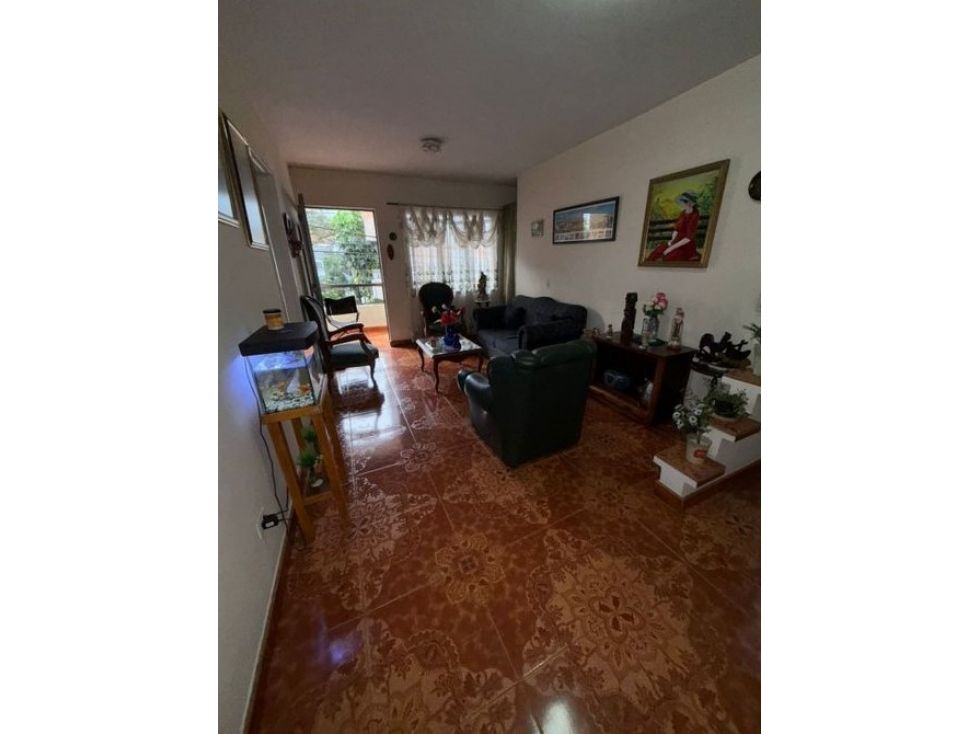 Casa en venta Antioquia Itagüí Itagüí 110 m2 Habitaciones 6 Baños 2 Garajes 0 Precio $450000000