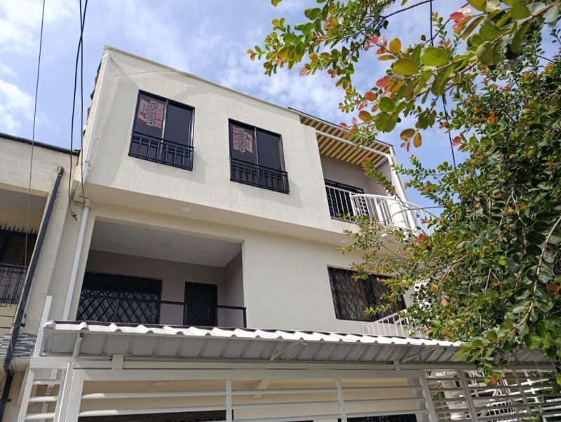 Apartamento en arriendo Valle Del Cauca Cali Champagnat 55 m2 Habitaciones 2 Baños 1 Garajes 0 Precio $1200000