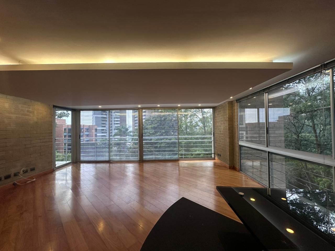 Apartamento en arriendo Antioquia Medellín Los Balsos No 1 85 m2 Habitaciones 1 Baños 2 Garajes 2 Precio $4850000