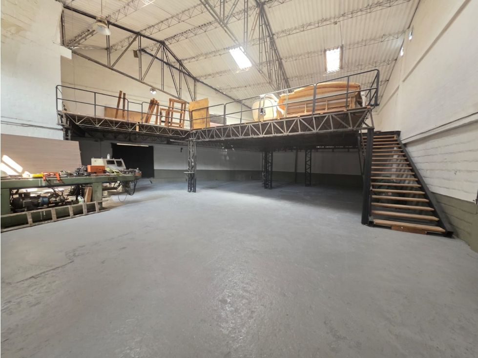 Bodega en arriendo Antioquia La Estrella La Estrella 700 m2 Habitaciones 0 Baños 3 Garajes 0 Precio $16000000