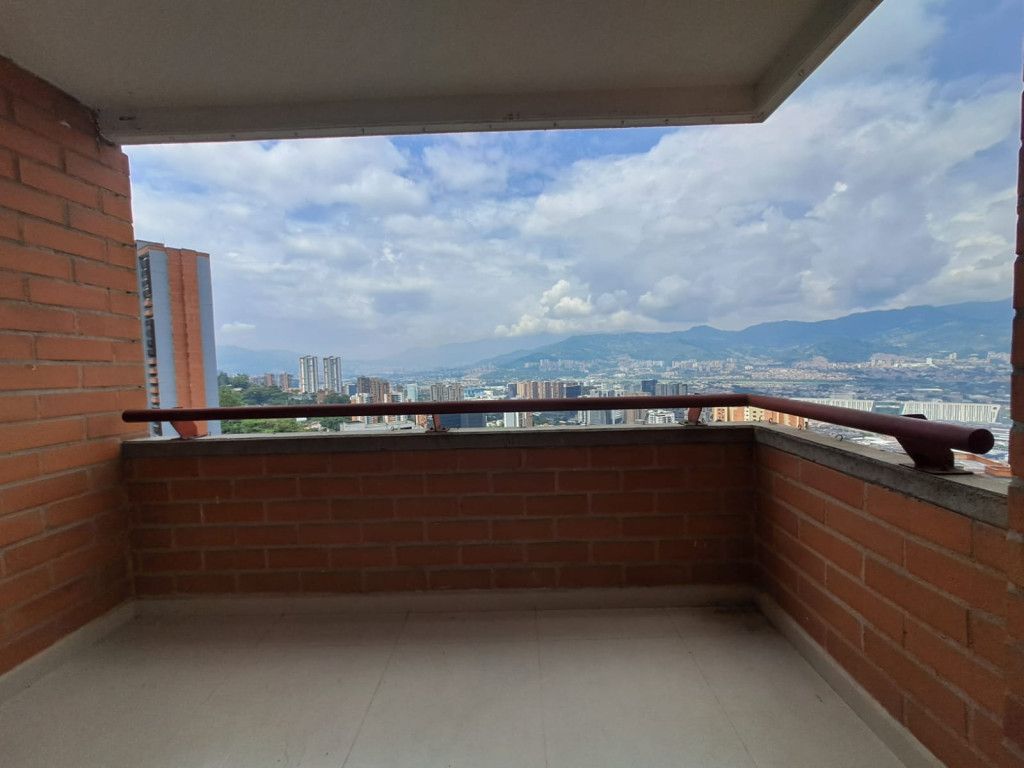 Apartamento en arriendo Antioquia Medellín Asomadera No2 90 m2 Habitaciones 3 Baños 2 Garajes 1 Precio $3700000