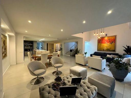 Casa en venta Risaralda Pereira Pinares De San Martin 295 m2 Habitaciones 4 Baños 6 Garajes 2 Precio $1770000000
