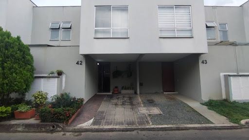 Casa en venta Valle Del Cauca Jamundí Cr Azor 90 m2 Habitaciones 3 Baños 3 Garajes 1 Precio $380000000