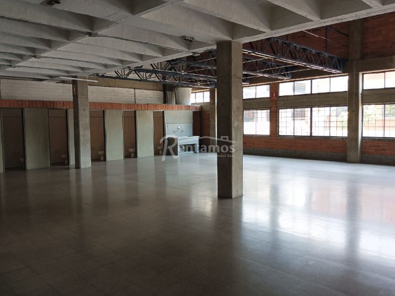 Local en arriendo Antioquia Medellín Santa Fe 870 m2 Habitaciones 0 Baños 1 Garajes 0 Precio $25230000