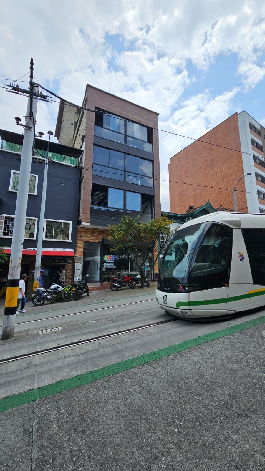 Local Comercial en arriendo Antioquia Medellín Boston 160 m2 Habitaciones 0 Baños 1 Garajes 0 Precio $5800000