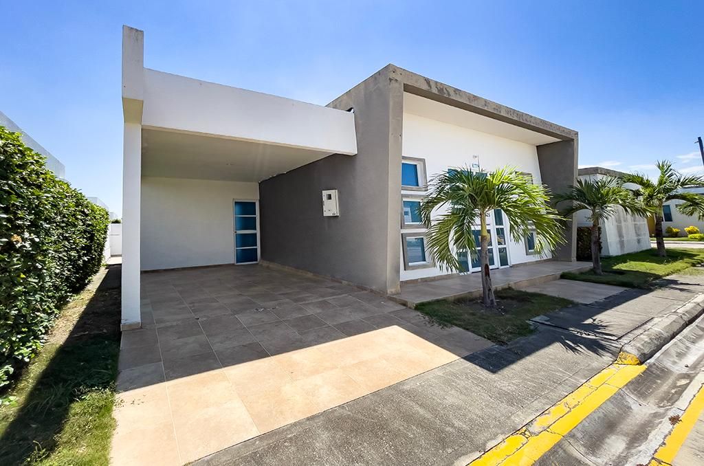 Inmuebles en Remate Casa Campestre en venta Tolima Flandes Cn Los Mangos Et Iii 200 m2 Habitaciones 3 Baños 4 Garajes 1 Precio $443000000