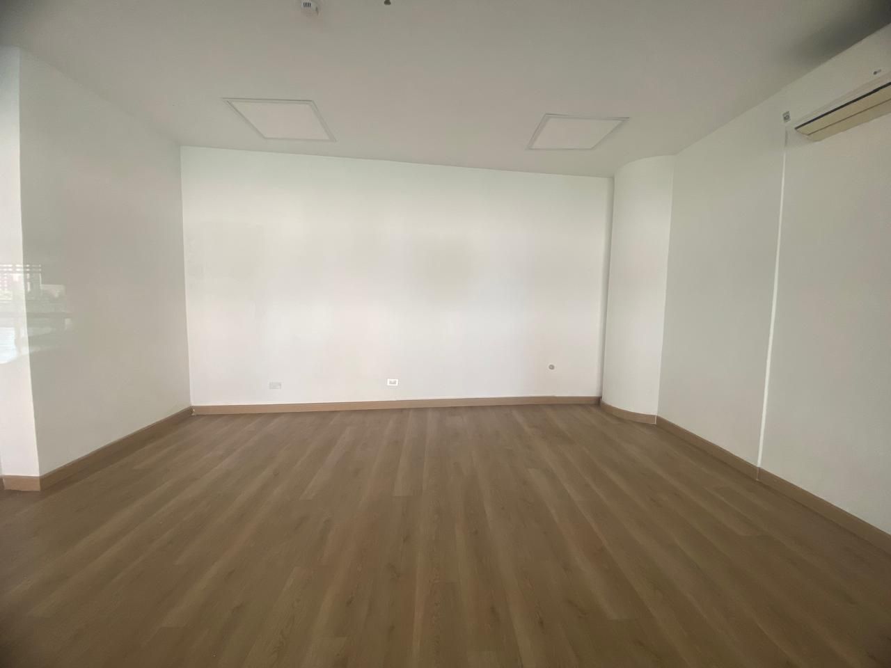 Local en arriendo Antioquia Envigado La Mesa 30 m2 Habitaciones 0 Baños 0 Garajes 0 Precio $4200000