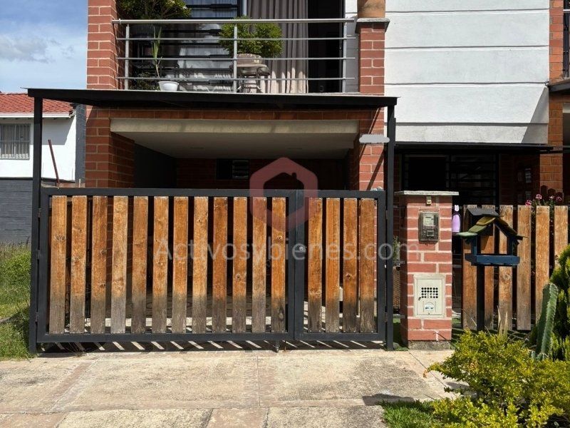 Casa en venta Antioquia La Ceja Ofir 135 m2 Habitaciones 4 Baños 3 Garajes 1 Precio $695000000