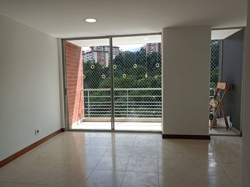 Apartamento en arriendo Antioquia Envigado Uribe Ángel 90 m2 Habitaciones 2 Baños 2 Garajes 1 Precio $3800000