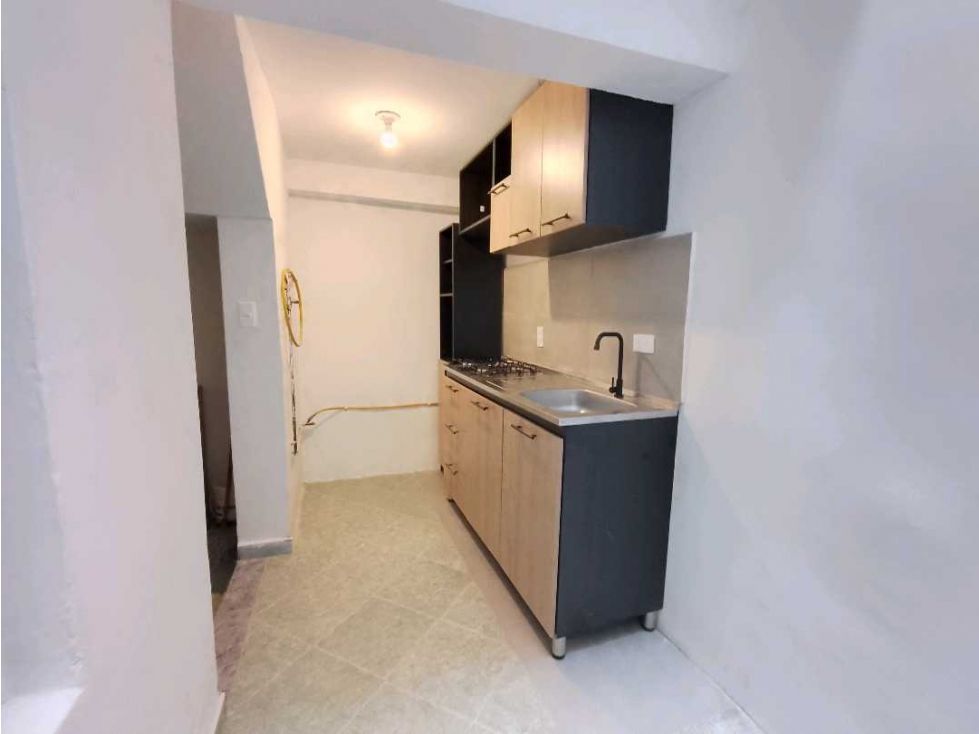 Apartamento en arriendo Antioquia Medellín La Mansion 110 m2 Habitaciones 3 Baños 1 Garajes 0 Precio $1800000