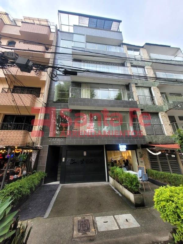 Apartamento en arriendo Antioquia Envigado Obrero 105 m2 Habitaciones 3 Baños 2 Garajes 1 Precio $3800000