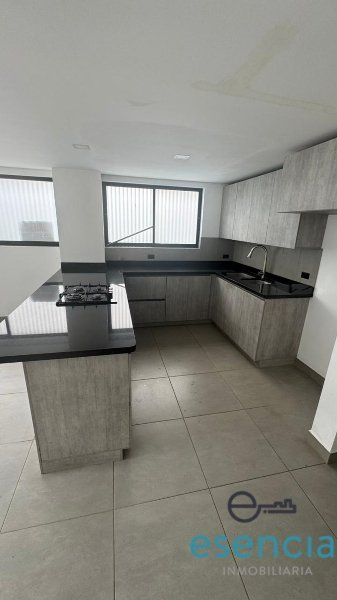 Casa en arriendo Antioquia Rionegro El Porvenir 220 m2 Habitaciones 4 Baños 4 Garajes 0 Precio $6800000