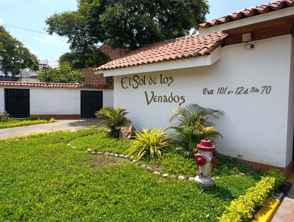 Casa en arriendo Valle Del Cauca Cali Ciudadela Campestre 180 m2 Habitaciones 3 Baños 3 Garajes 2 Precio $4400000
