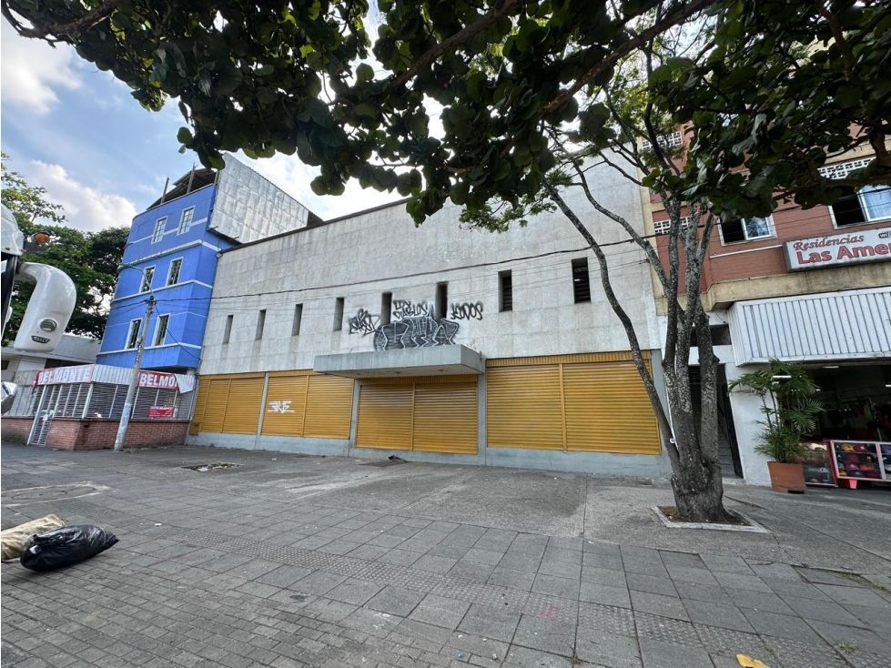 Bodega en venta Valle Del Cauca Cali El Piloto 2300 m2 Habitaciones 0 Baños 0 Garajes 5 Precio $2600000000
