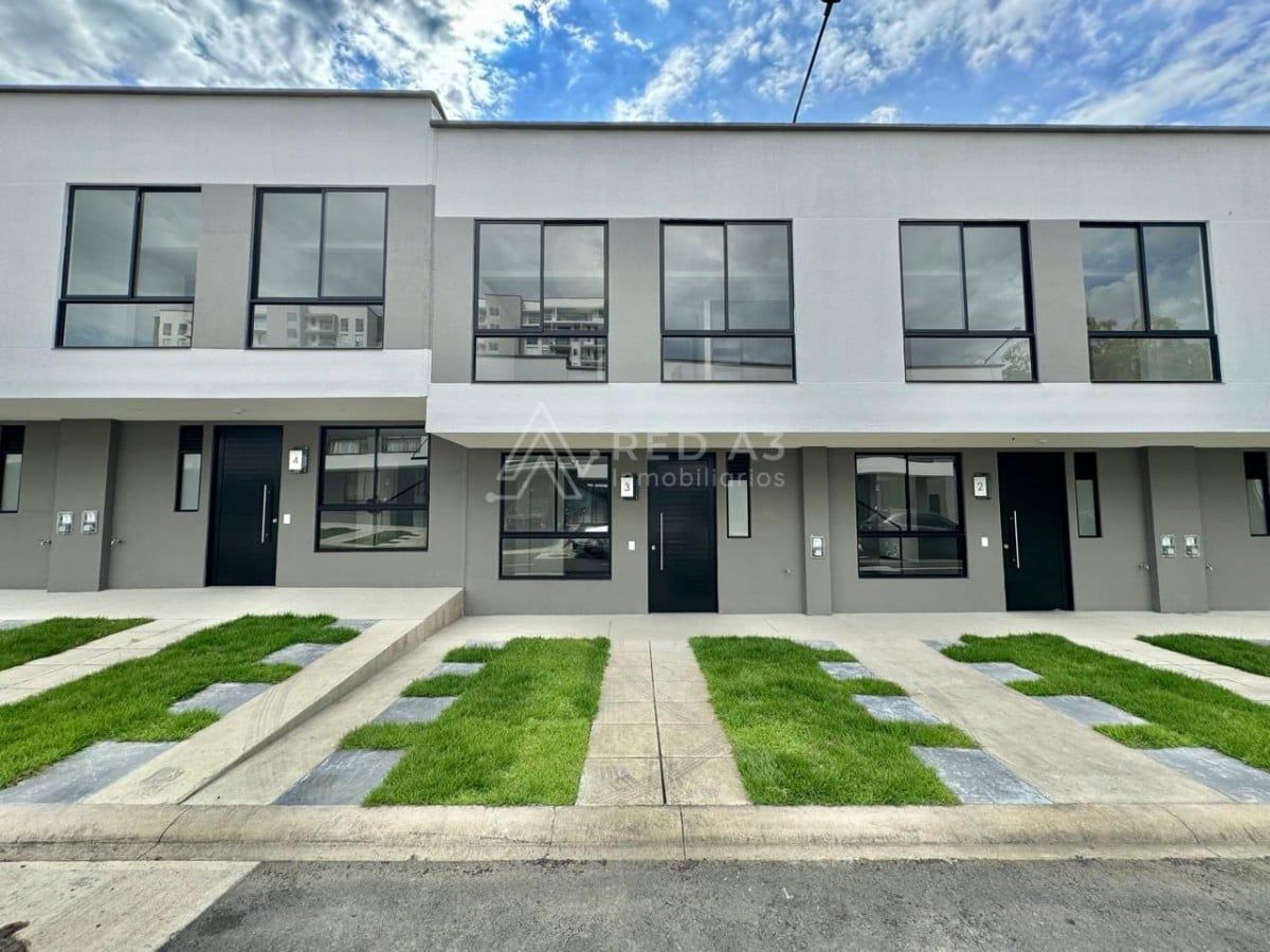 Casa en arriendo Risaralda Dosquebradas Br La Badea 136 m2 Habitaciones 3 Baños 3 Garajes 2 Precio $3500000