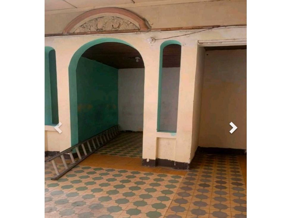 Casa en arriendo Antioquia Medellín Las Playas 180 m2 Habitaciones 6 Baños 4 Garajes 0 Precio $3400000