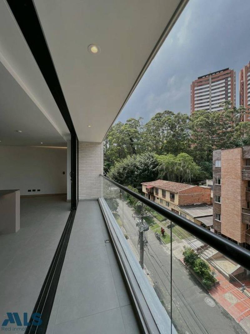Inmuebles en Remate Apartamento en venta Antioquia Medellín La Castellana 175 m2 Habitaciones 3 Baños 3 Garajes 1 Precio $1250000000