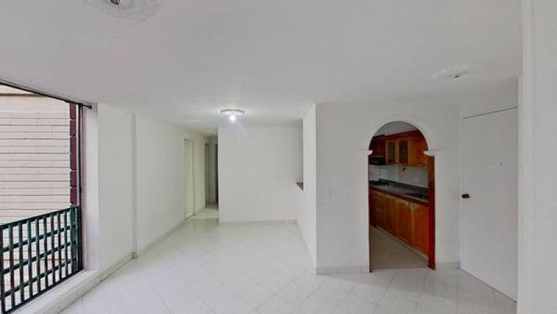 Inmuebles en Remate Apartamento en venta Antioquia Medellín Los Alcazares 74 m2 Habitaciones 3 Baños 2 Garajes 1 Precio $519750000