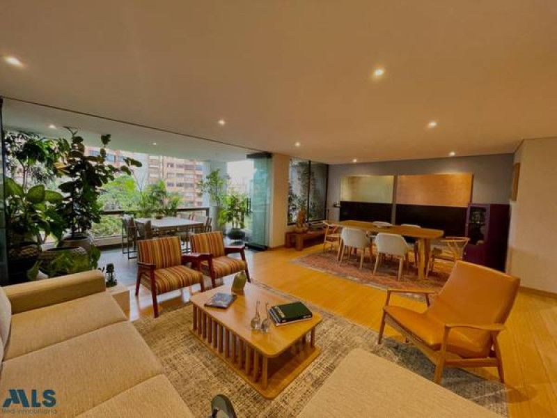 Apartamento en venta Antioquia Medellín La Florida 182 m2 Habitaciones 3 Baños 3 Garajes 2 Precio $1600000000