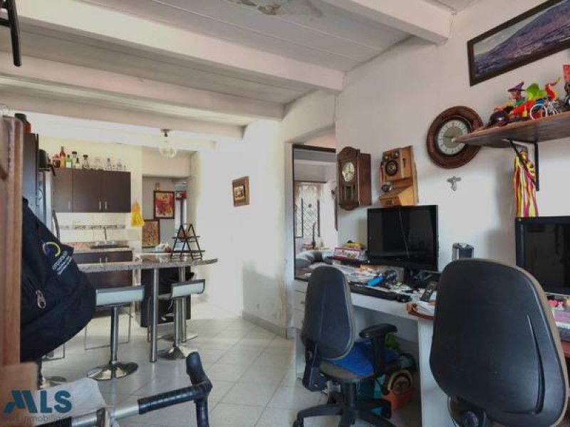 Apartamento en venta Antioquia Medellín La Mota 74 m2 Habitaciones 3 Baños 3 Garajes 1 Precio $450000000