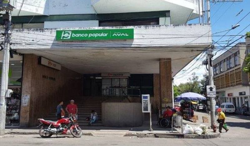 Local en venta Cundinamarca Girardot Blanco 2049 m2 Habitaciones 0 Baños 4 Garajes 1 Precio $2752009000