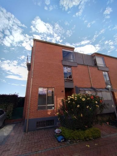 Casa en arriendo Cundinamarca Bogotá Niza Suba 160 m2 Habitaciones 4 Baños 4 Garajes 2 Precio $4972000